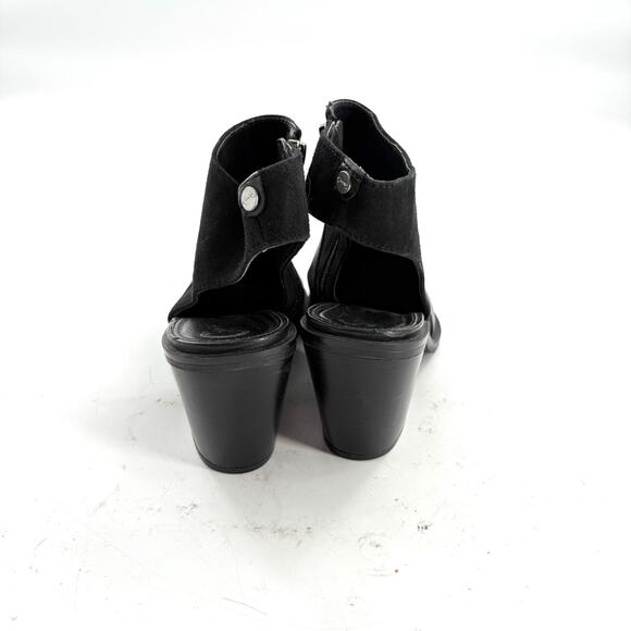 Sam Edelman Circus Carly Cut Out Boots 9 Black Ankle Booties Western Heel - Picture 3 of 8